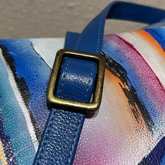 Anuschka Hand-Painted Leather Crossbody Bag - Picture 6 of 15
